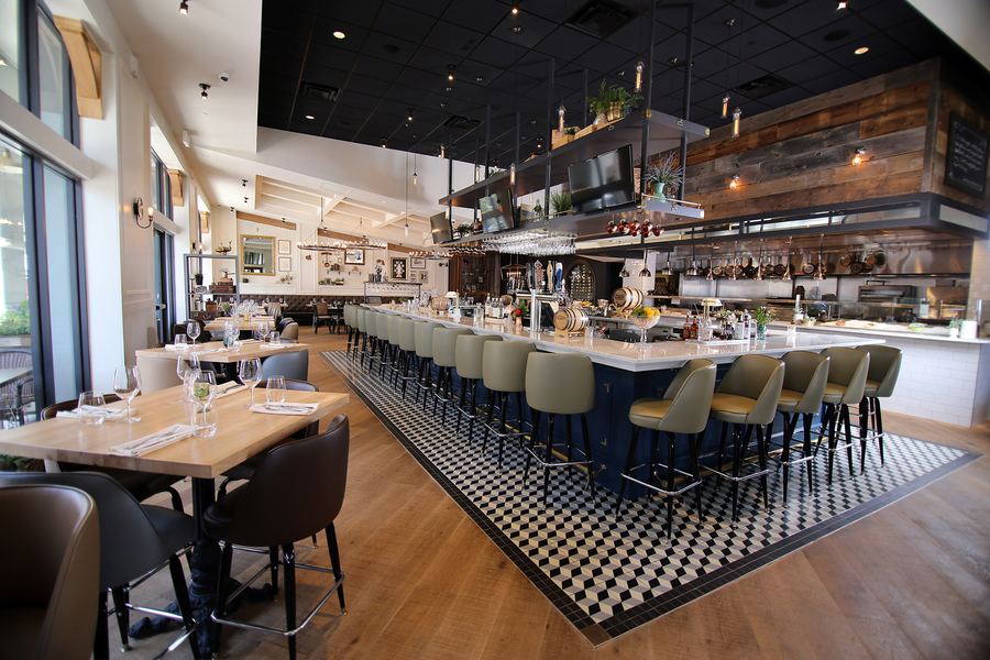 The central bar overlooking the kitchen